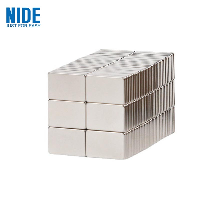 Magnetau Neodymium Cryf Sintered NdFeB Magnet